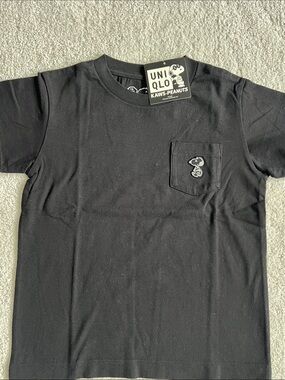 Uniqlo x KAWS Black Kids Short Sleeve Tee with Pocket Snoopy Patch